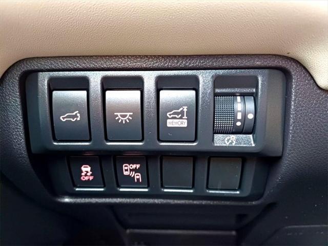 Photo of 2020 Crystal White Pearl Subaru Ascent