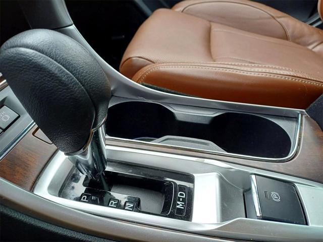 Photo of 2020 Crystal White Pearl Subaru Ascent