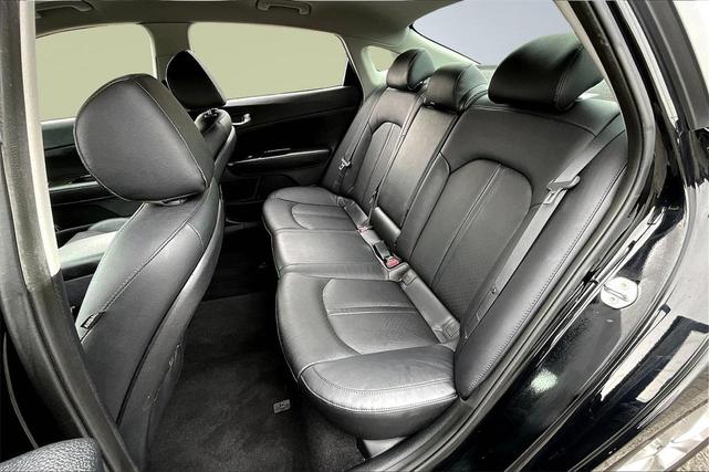 Photo of 2016 Ebony Black Kia Optima