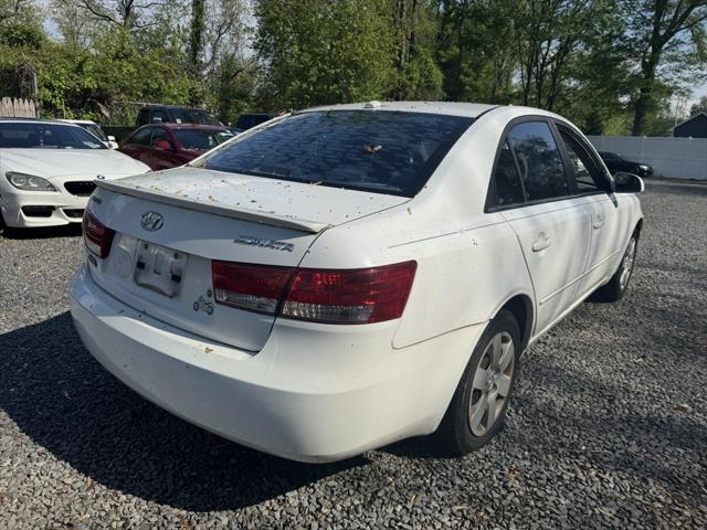 Photo of 2008 Powder White Pearl Hyundai SONATA