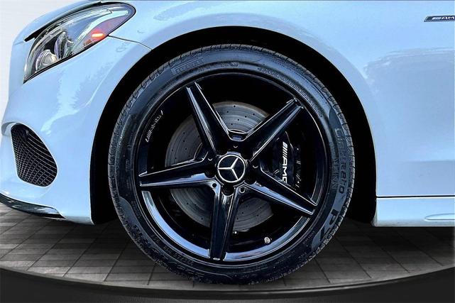 Photo of 2016 White Mercedes-Benz C-Class