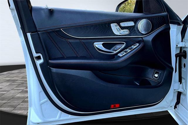 Photo of 2016 White Mercedes-Benz C-Class