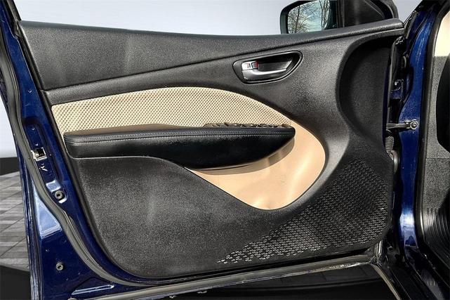 Photo of 2015 True Blue Pearlcoat Dodge Dart