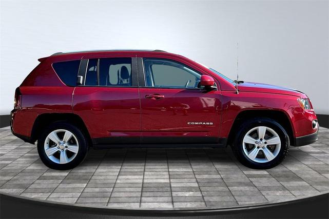 Photo of 2016 Deep Cherry Red Crystal Pearlcoat Jeep Compass