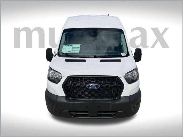 Photo of 2025 Oxford White Ford Transit-350