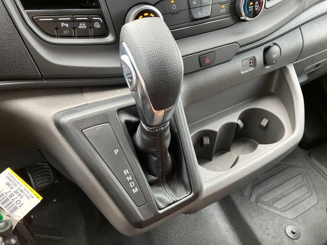 Photo of 2025 Oxford White Ford Transit-350