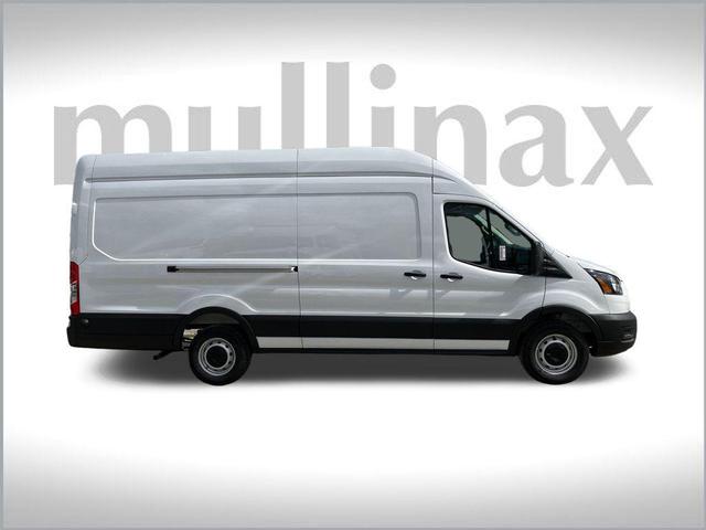 Photo of 2025 Oxford White Ford Transit-350