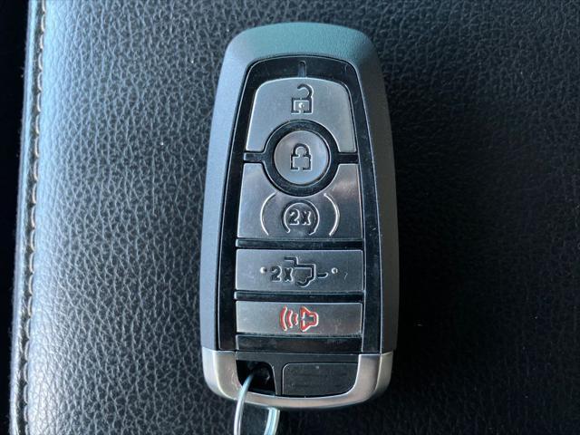 Photo of 2019 Oxford White Ford F-350
