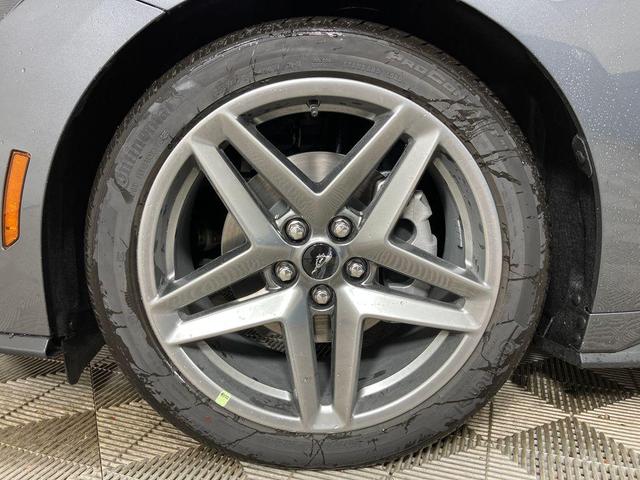 Photo of 2025 Carbonized Gray Metallic Ford Mustang