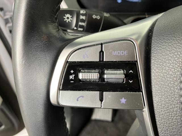 Photo of 2024 Glacial White Pearl Kia Telluride
