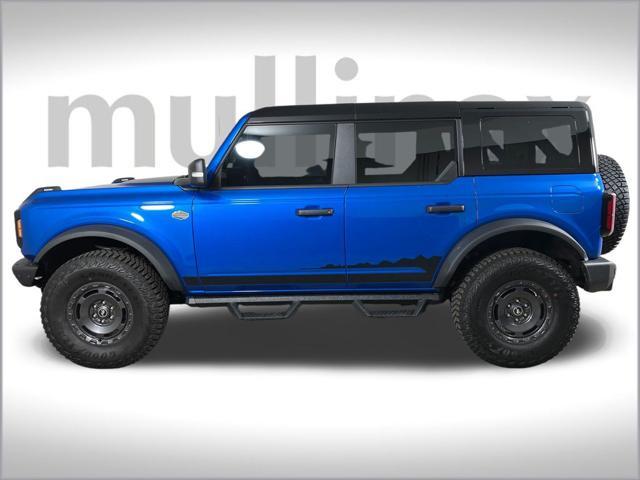 Photo of 2024 Blue Metallic Ford Bronco