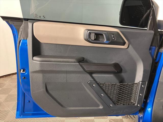 Photo of 2024 Blue Metallic Ford Bronco