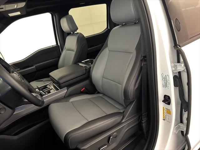 Photo of 2024 Oxford White Ford F-150 Lightning