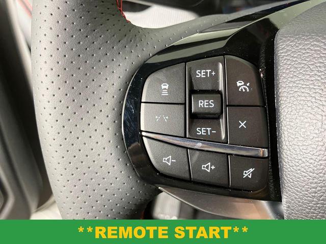 Photo of 2025 White Metallic Ford Explorer