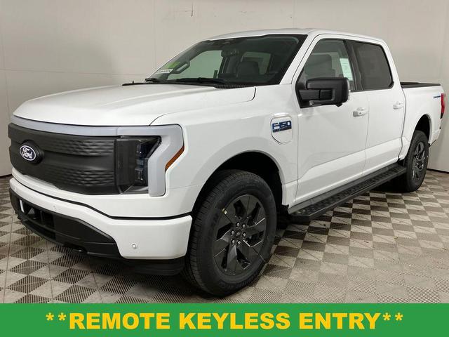 Photo of 2025 Oxford White Ford F-150 Lightning