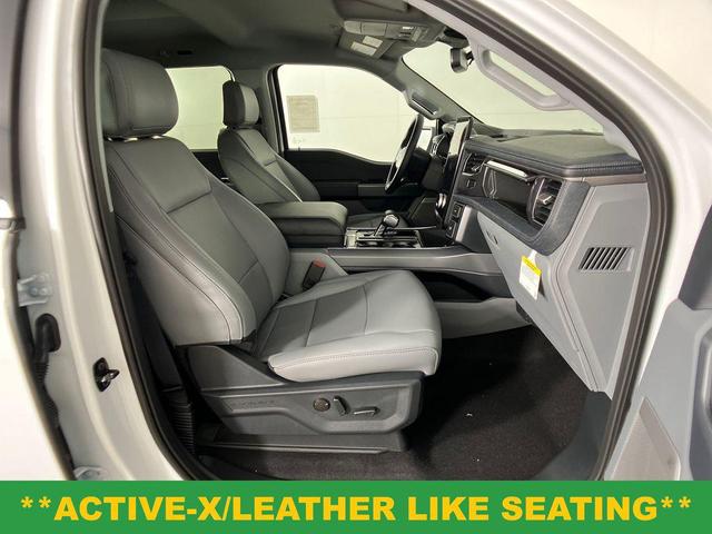 Photo of 2025 Oxford White Ford F-150 Lightning