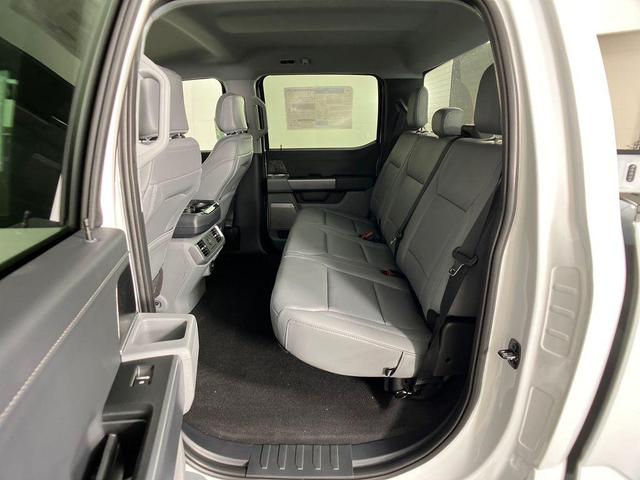 Photo of 2025 Oxford White Ford F-150 Lightning