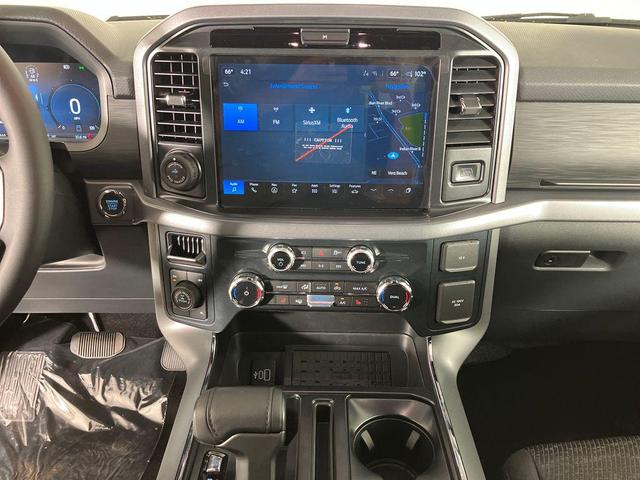 Photo of 2025 Oxford White Ford F-150