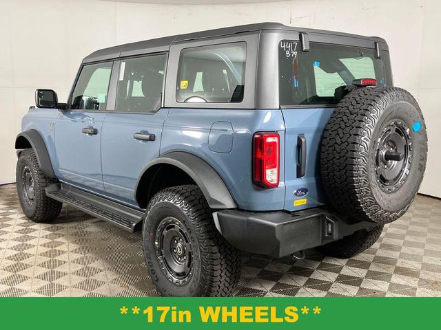 Photo of 2025 Azure Gray Metallic Tri-Coat Ford Bronco