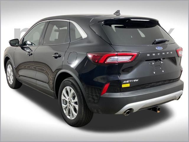 Photo of 2023 Agate Black Metallic Ford Escape