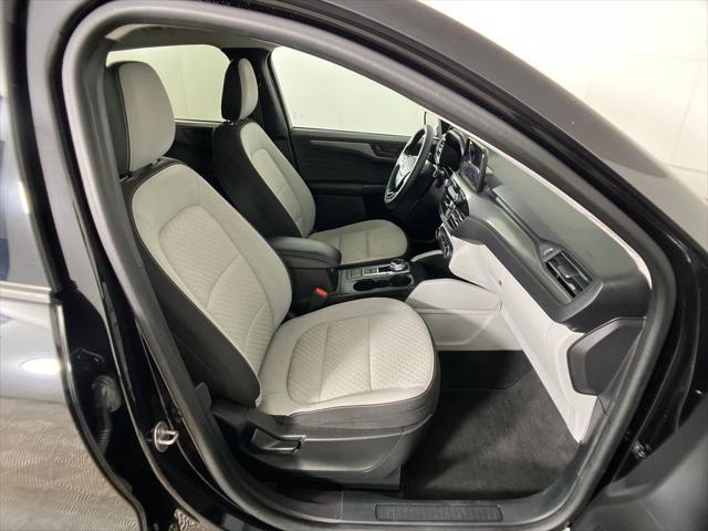 Photo of 2023 Agate Black Metallic Ford Escape