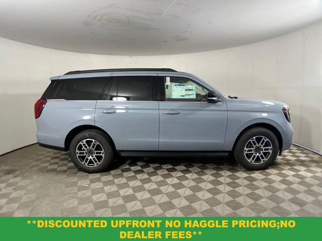 Photo of 2025 Glacier Gray Metallic TriCoat Ford Expedition
