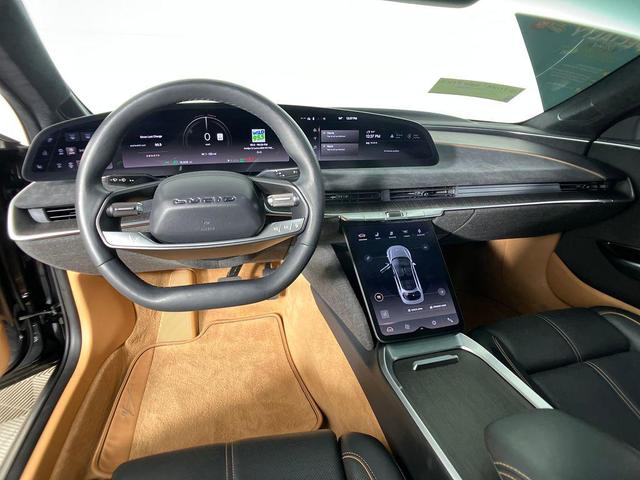 Photo of 2022 Black Lucid Air