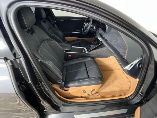 Photo of 2022 Black Lucid Air