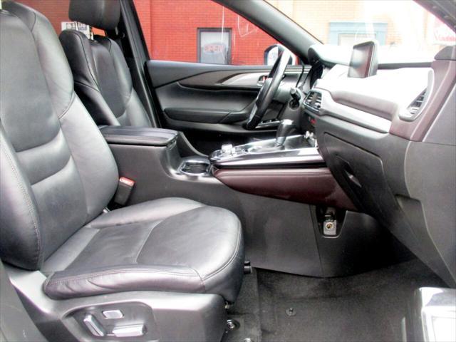 Photo of 2019 White Mazda CX-9