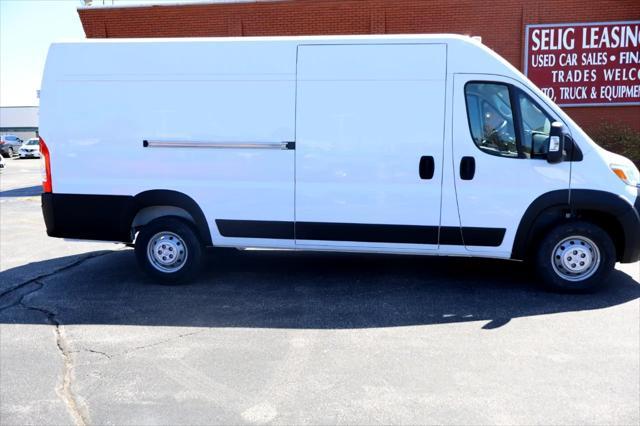 Photo of 2023 White RAM ProMaster 3500