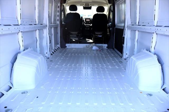 Photo of 2023 White RAM ProMaster 3500