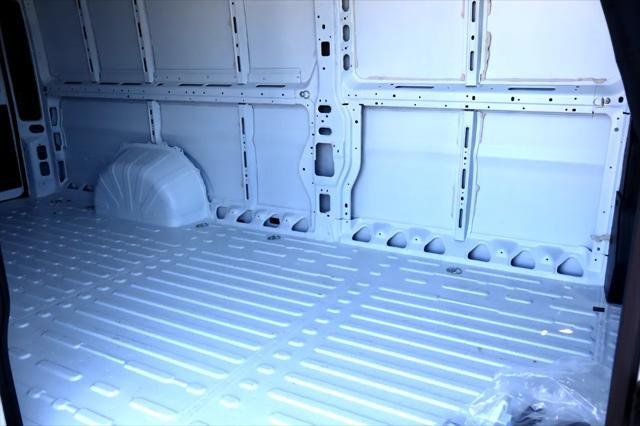 Photo of 2023 White RAM ProMaster 3500