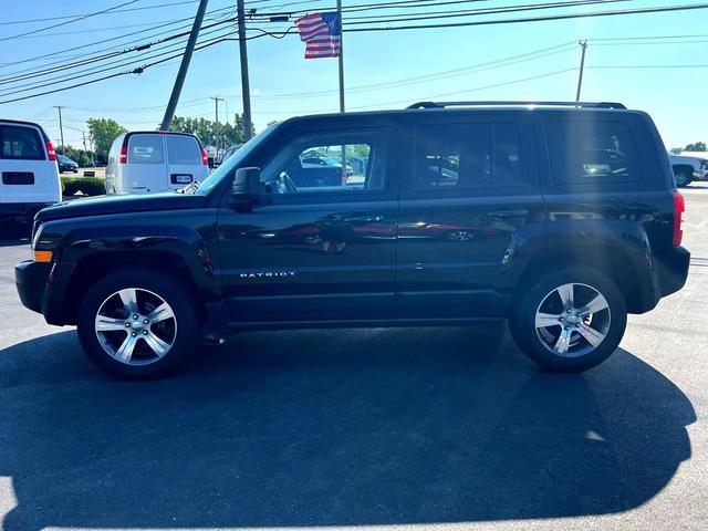 Photo of 2017 Black Jeep Patriot