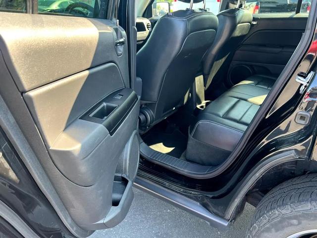 Photo of 2017 Black Jeep Patriot