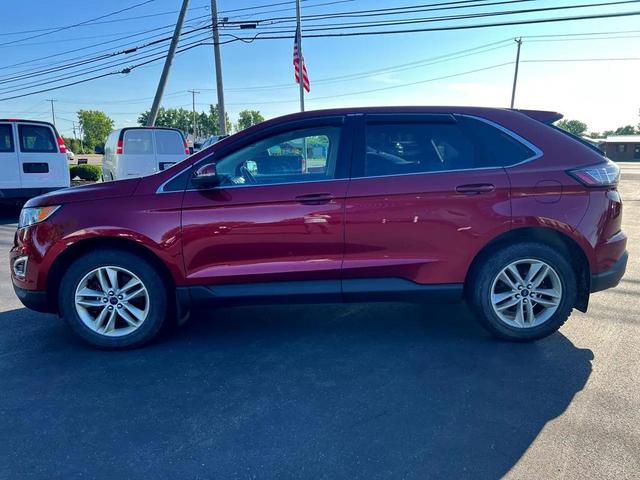 Photo of 2017 Maroon Ford Edge