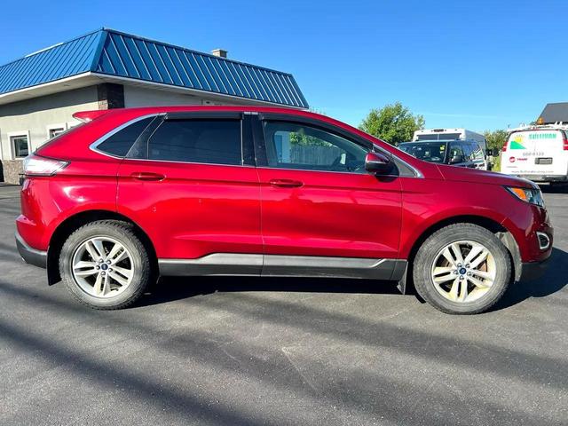 Photo of 2017 Maroon Ford Edge