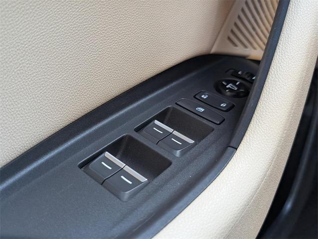 Photo of 2021 Platinum White Pearl Acura TLX