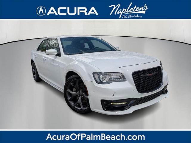 2021 Chrysler 300