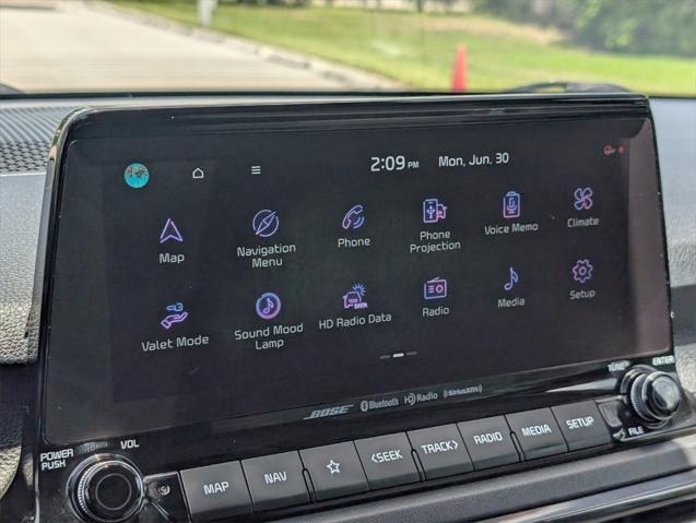Photo of 2023 Steel Gray Kia Seltos