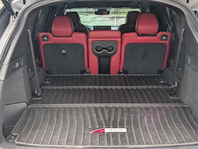 Photo of 2024 Majestic Black Pearl Acura MDX