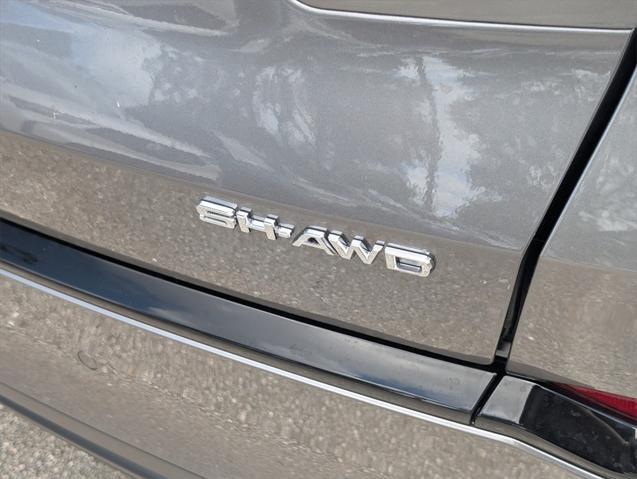 Photo of 2026 Liquid Carbon Metallic Acura MDX