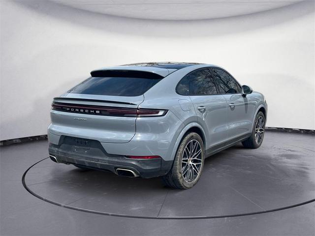 Photo of 2024 Blue Porsche Cayenne
