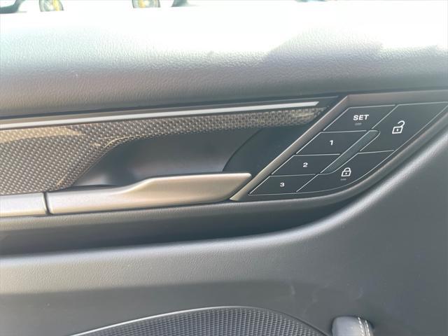 Photo of 2024 Copper Ruby Metallic Porsche Macan