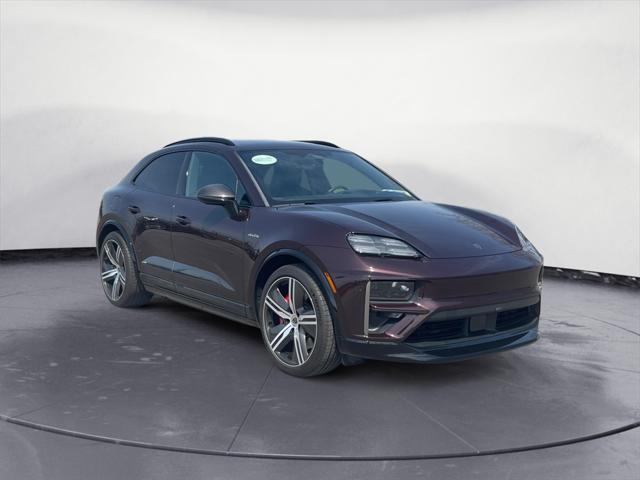 Photo of 2024 Copper Ruby Metallic Porsche Macan