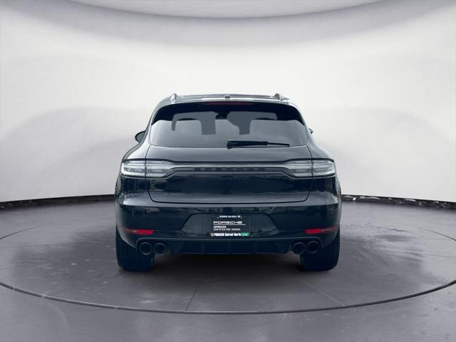 Photo of 2021 Jet Black Metallic Porsche Macan