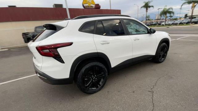 Photo of 2026 Summit White Chevrolet Trax