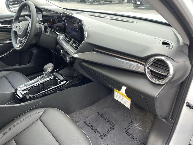 Photo of 2026 Summit White Chevrolet Trax