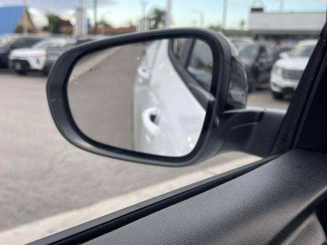 Photo of 2026 Summit White Chevrolet Trax