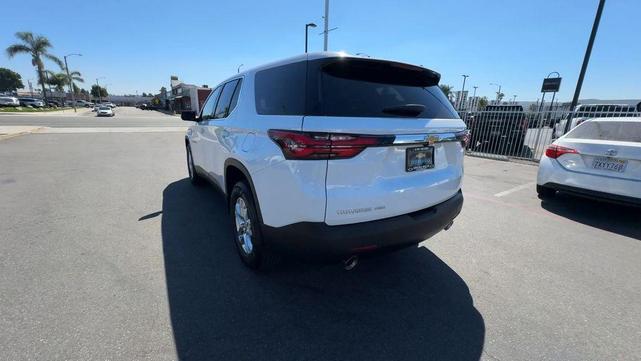 Photo of 2023 Summit White Chevrolet Traverse