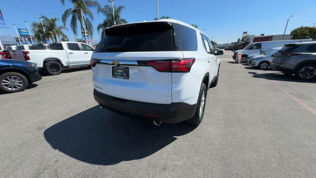 Photo of 2023 Summit White Chevrolet Traverse